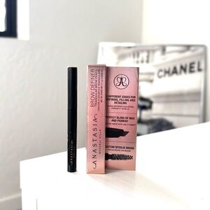 Anastasia Beverly Hills Brow Definer Brow Pencil Dark Brown